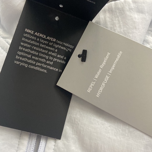 Nike Men’s Light Blue/ OffWhite Aerolayer Repel Thermore Running Vest Size M NWT - Picture 9 of 10